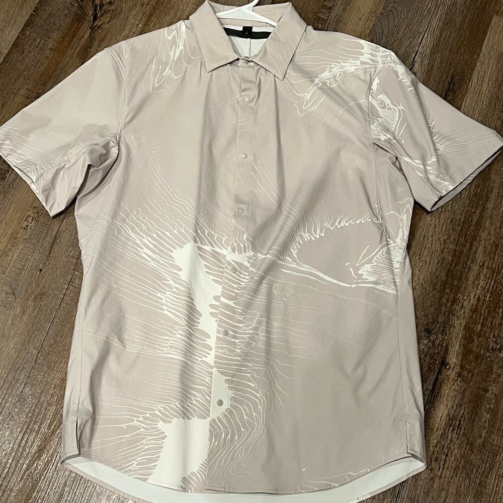 Brand New LuLu Lemon Button Down